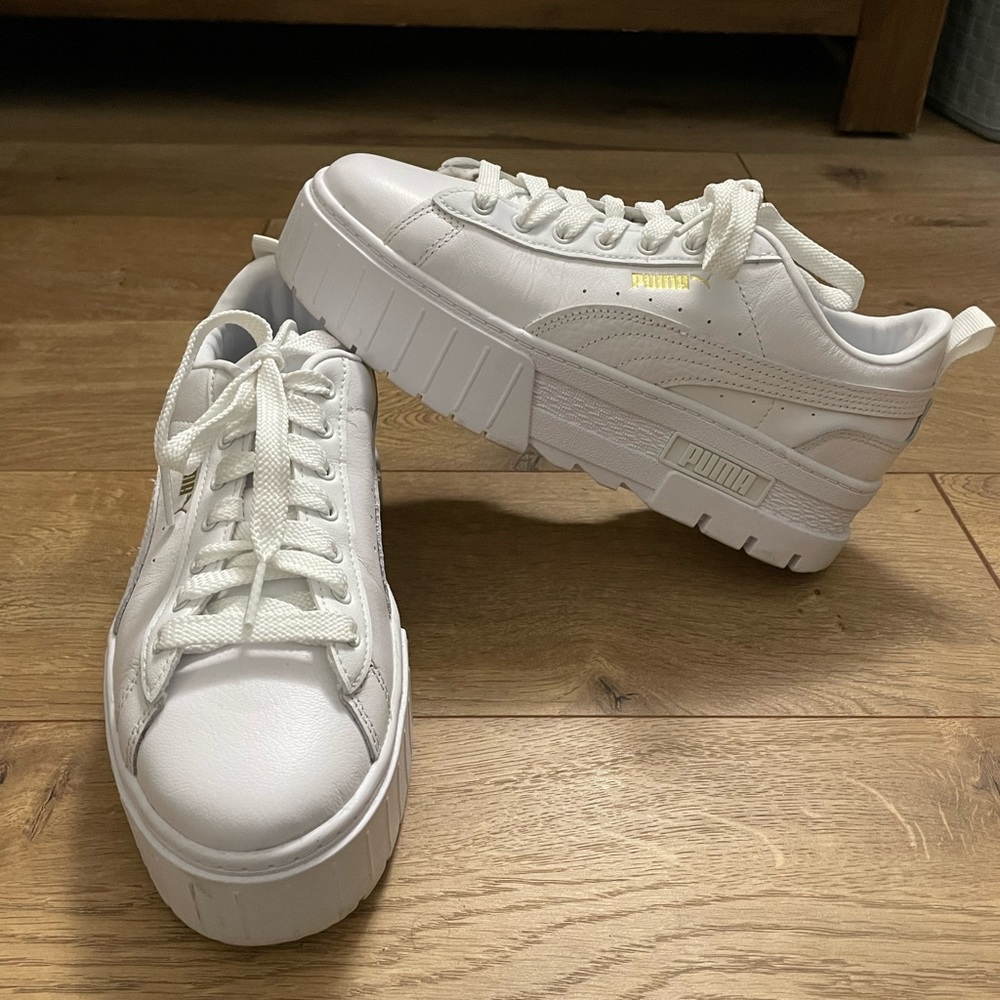 W8 NWOT Puma Mayze Platform Sneaker